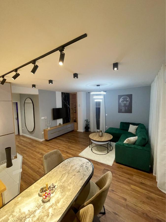 Brčko Delux Apartman President Centar מראה חיצוני תמונה